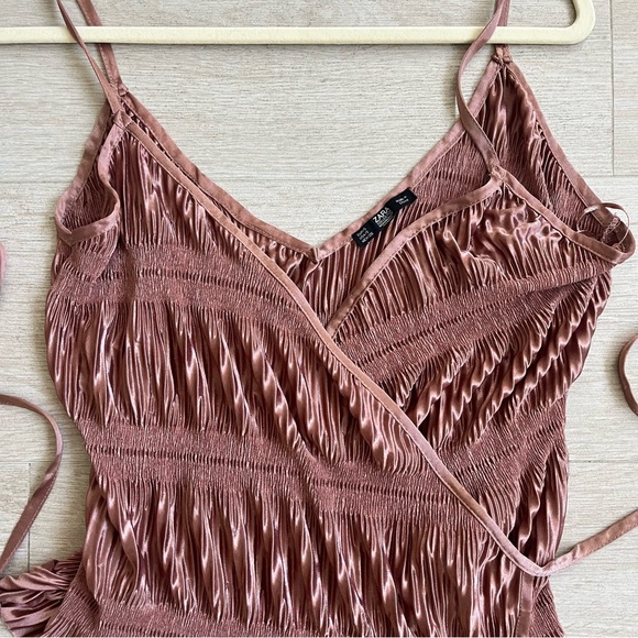 Deadstock Zara pink pleated cami top blouse. NWOT. Size Small. - Picture 11 of 16